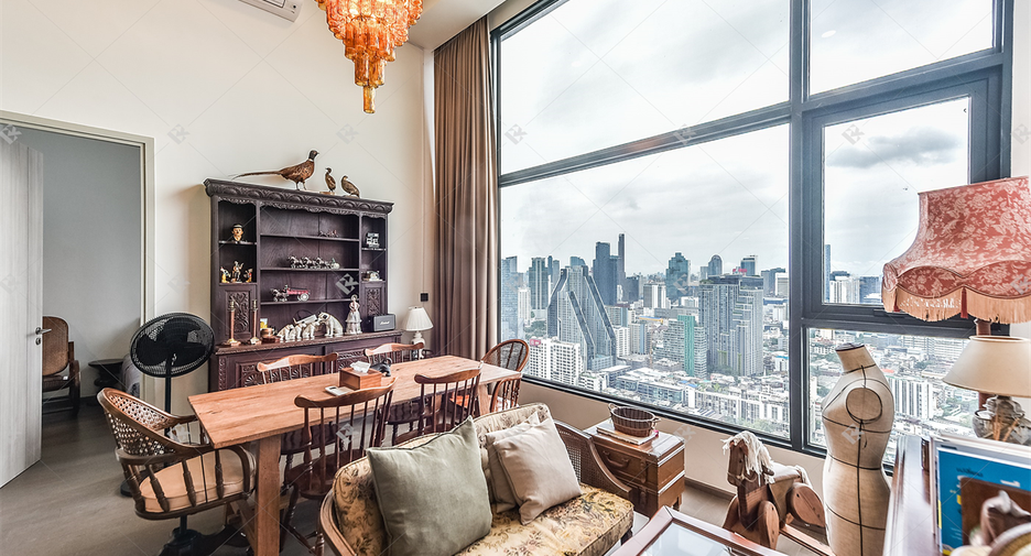 À vendre 2 chambres condo à Bang Rak, Bangkok