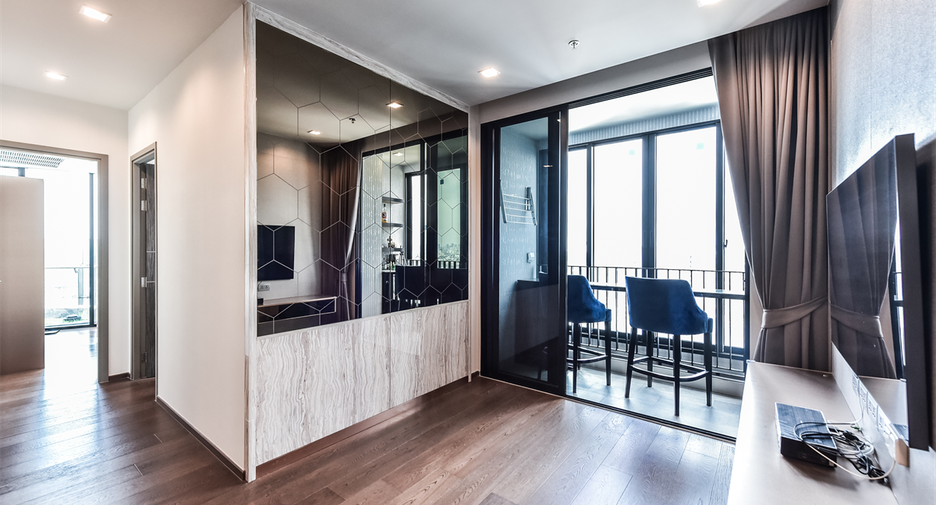 For sale 2 bedrooms condo in Ratchathewi, Bangkok