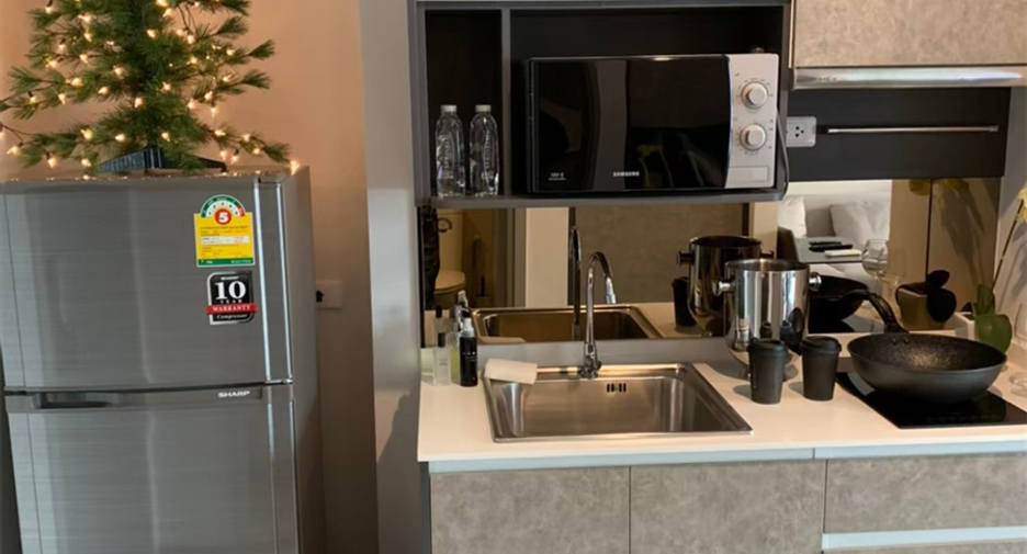 For sale 1 bed condo in Phaya Thai, Bangkok