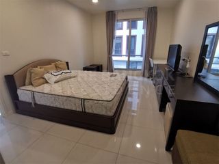 Wohnung zum Kauf mit 2 Zimmer in Huai Khwang, Bangkok