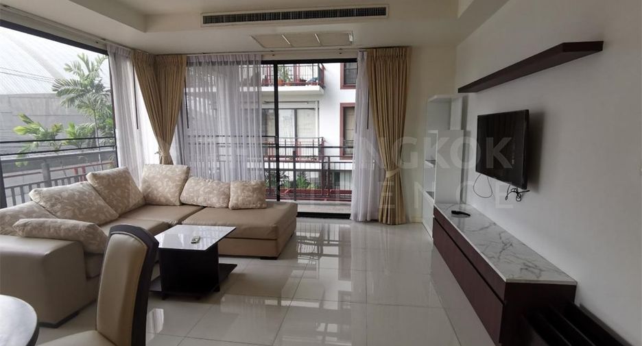 À vendre 2 chambres condo à Huai Khwang, Bangkok