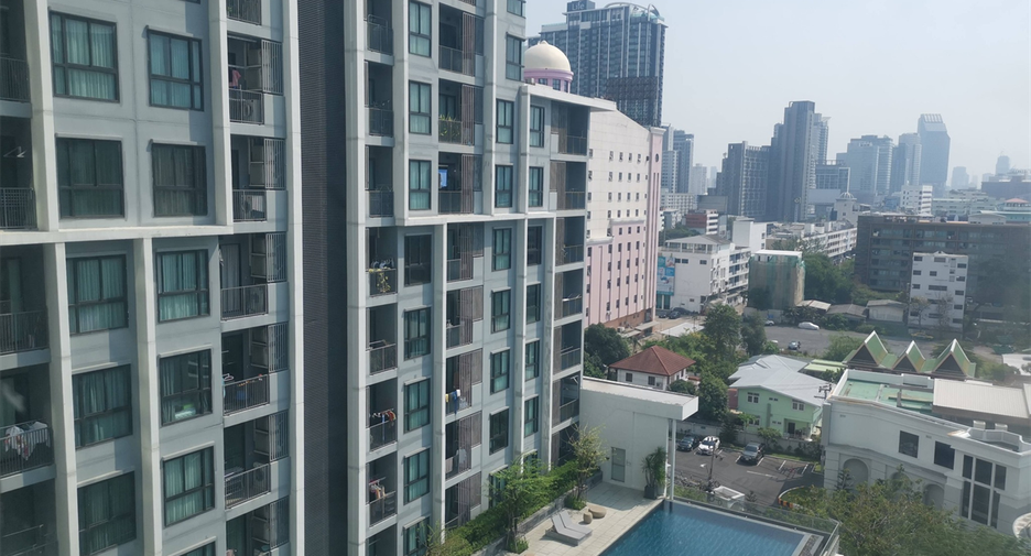 For sale 1 bed condo in Huai Khwang, Bangkok