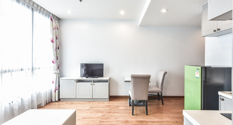 For sale 1 bed condo in Phaya Thai, Bangkok