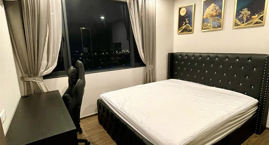 For sale 2 bedrooms condo in Huai Khwang, Bangkok