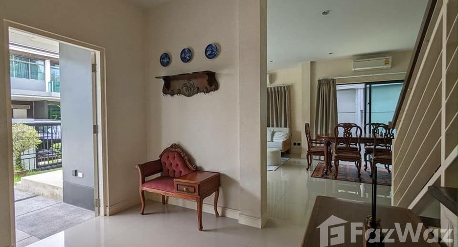 Haus zur Miete mit 4 Zimmer in Bang Kapi, Bangkok