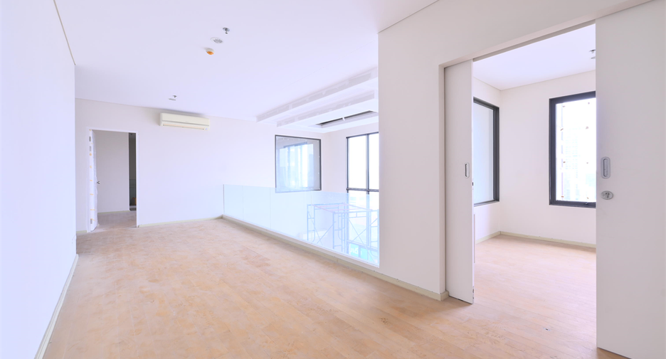 À vendre 4 chambres condo à Watthana, Bangkok