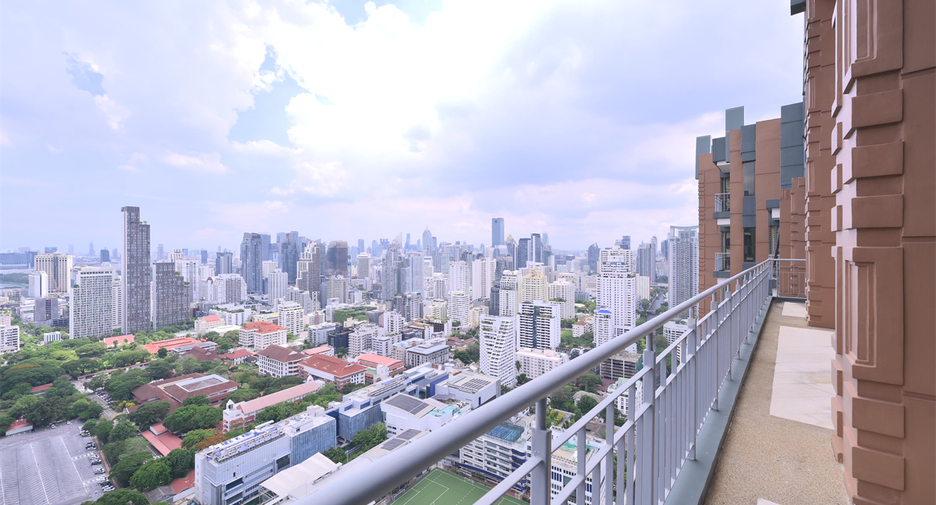 À vendre 4 chambres condo à Watthana, Bangkok