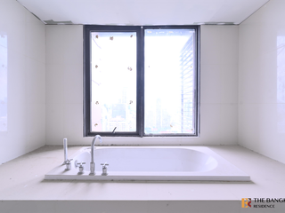 For sale 4 bedrooms condo in Watthana, Bangkok