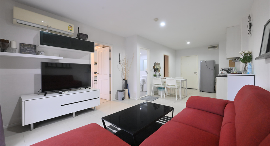 For sale 2 bedrooms condo in Huai Khwang, Bangkok
