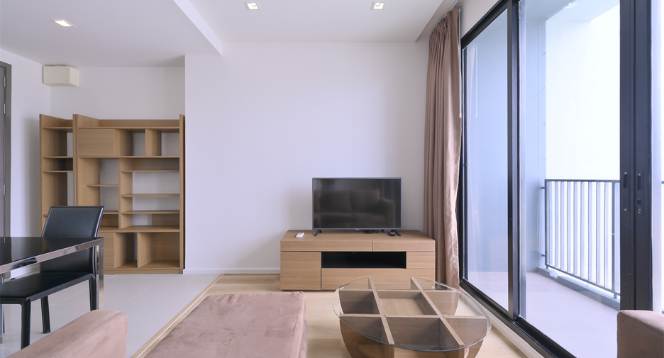For sale 1 bed condo in Huai Khwang, Bangkok