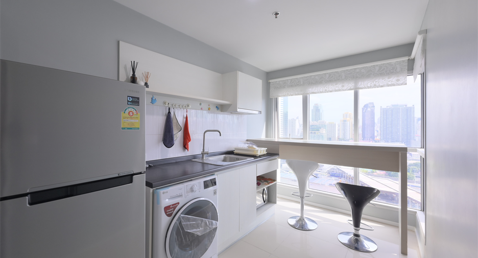For sale 1 bed condo in Huai Khwang, Bangkok