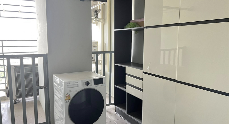 Wohnung zum Kauf mit 6 Zimmer in Huai Khwang, Bangkok