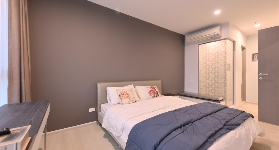 For sale 2 bedrooms condo in Huai Khwang, Bangkok