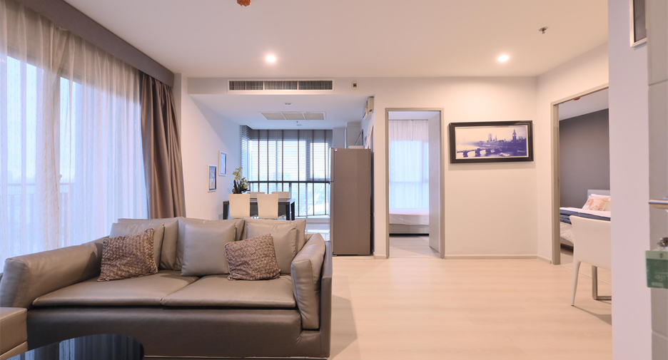 For sale 2 bedrooms condo in Huai Khwang, Bangkok