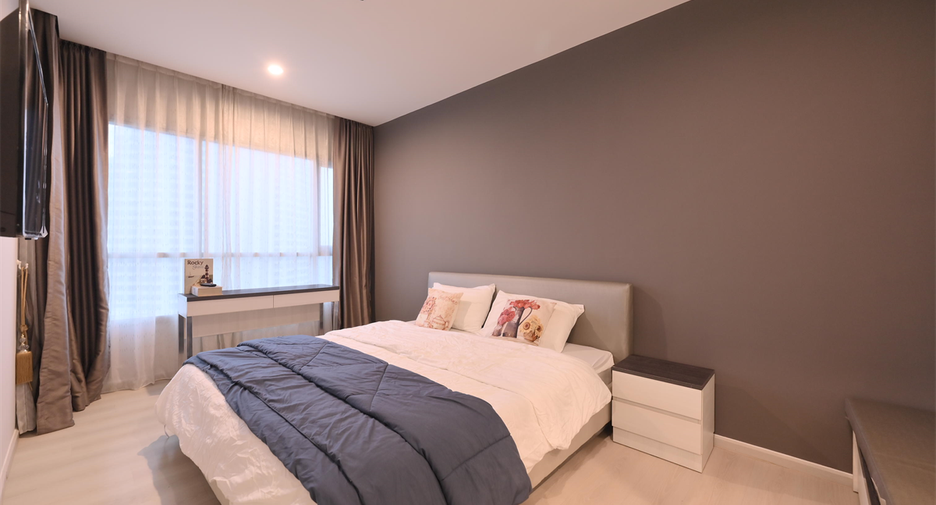 For sale 2 bedrooms condo in Huai Khwang, Bangkok
