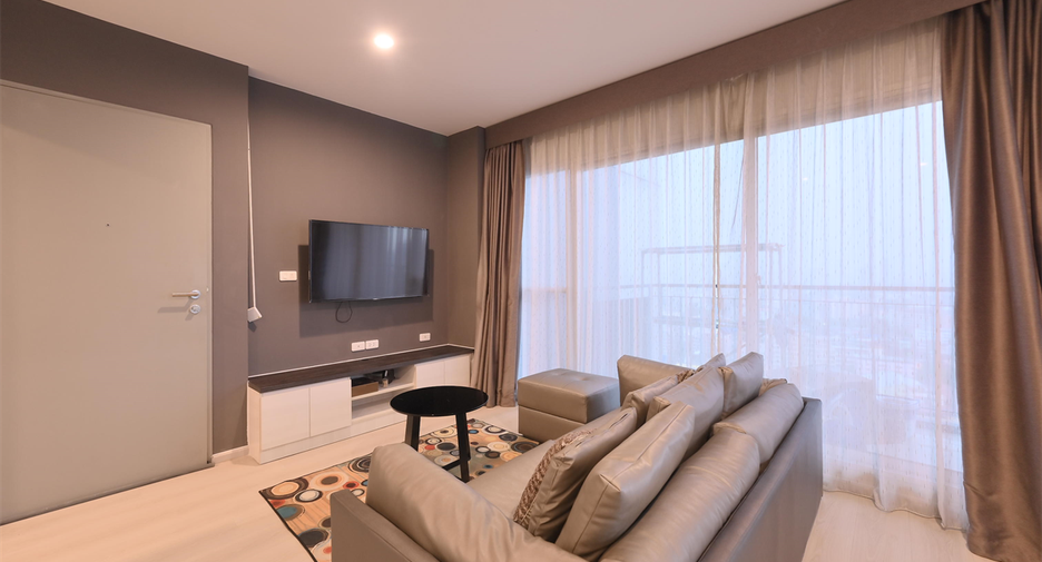For sale 2 bedrooms condo in Huai Khwang, Bangkok