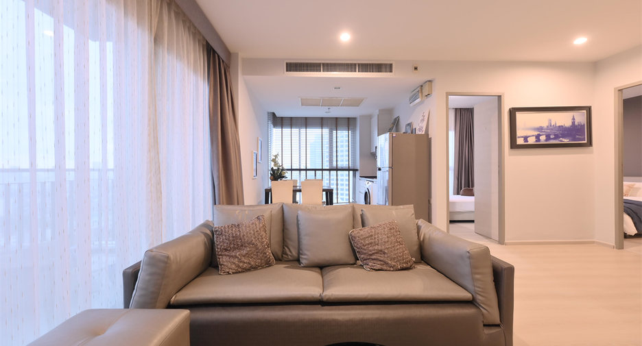 For sale 2 bedrooms condo in Huai Khwang, Bangkok
