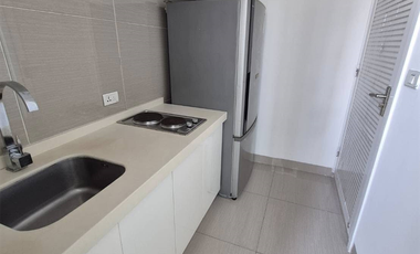 For sale 2 bedrooms condo in Huai Khwang, Bangkok