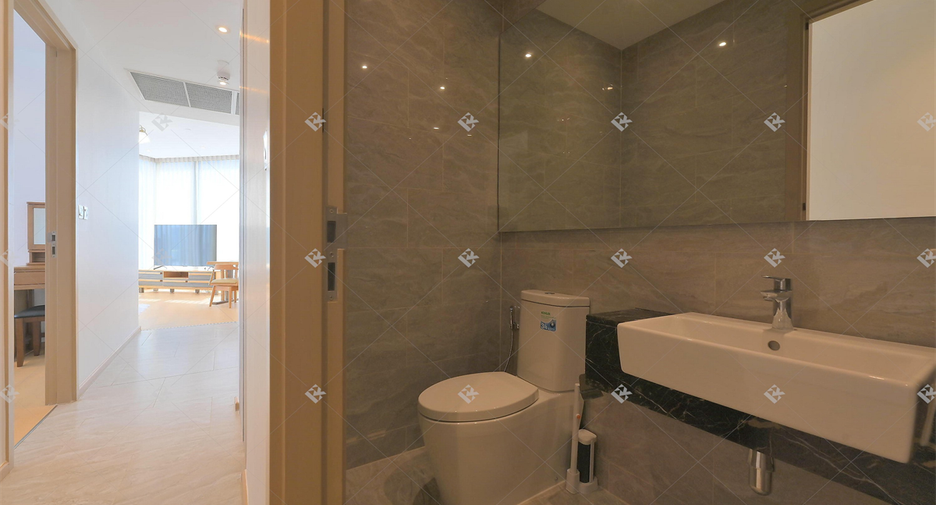 À vendre 2 chambres condo à Huai Khwang, Bangkok