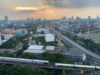 出售 1 卧室 公寓 在 Phaya Thai, 曼谷