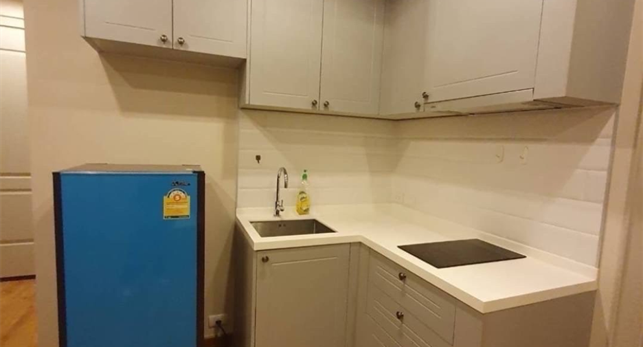 For sale 1 bed condo in Phaya Thai, Bangkok