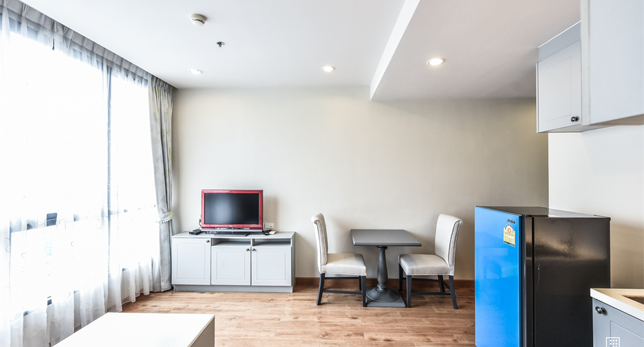 For sale 1 bed condo in Phaya Thai, Bangkok