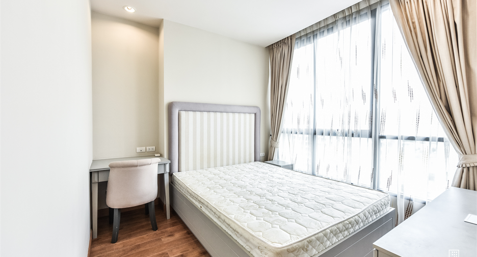 For sale 1 bed condo in Phaya Thai, Bangkok
