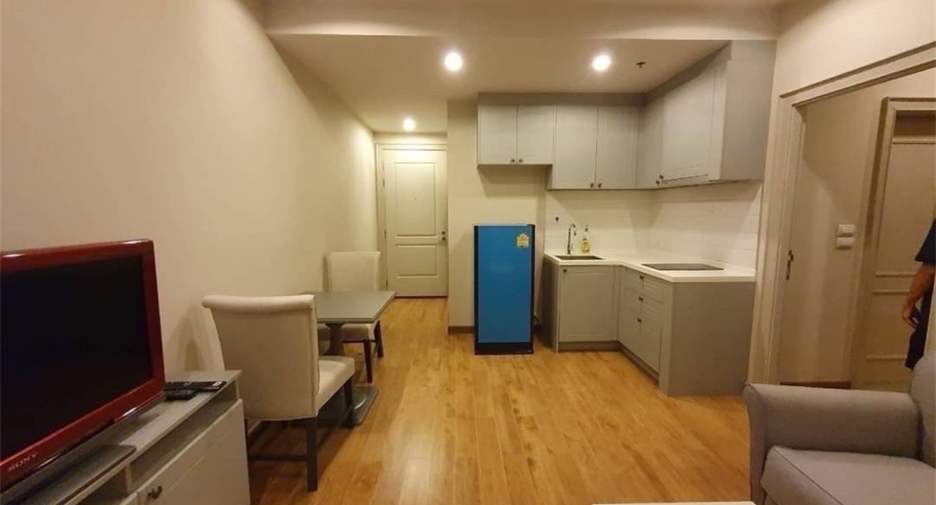 For sale 1 bed condo in Phaya Thai, Bangkok