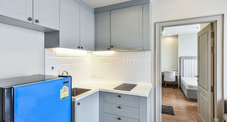 For sale 1 bed condo in Phaya Thai, Bangkok