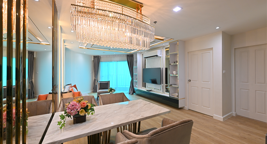 Condo en venta de 3 habitaciones en Huai Khwang, Bangkok
