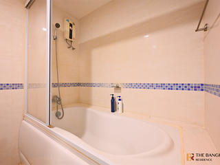 For sale 1 bed condo in Huai Khwang, Bangkok