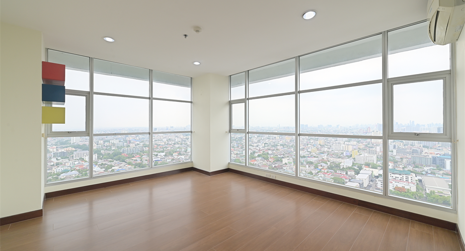 À vendre 2 chambres condo à Chatuchak, Bangkok