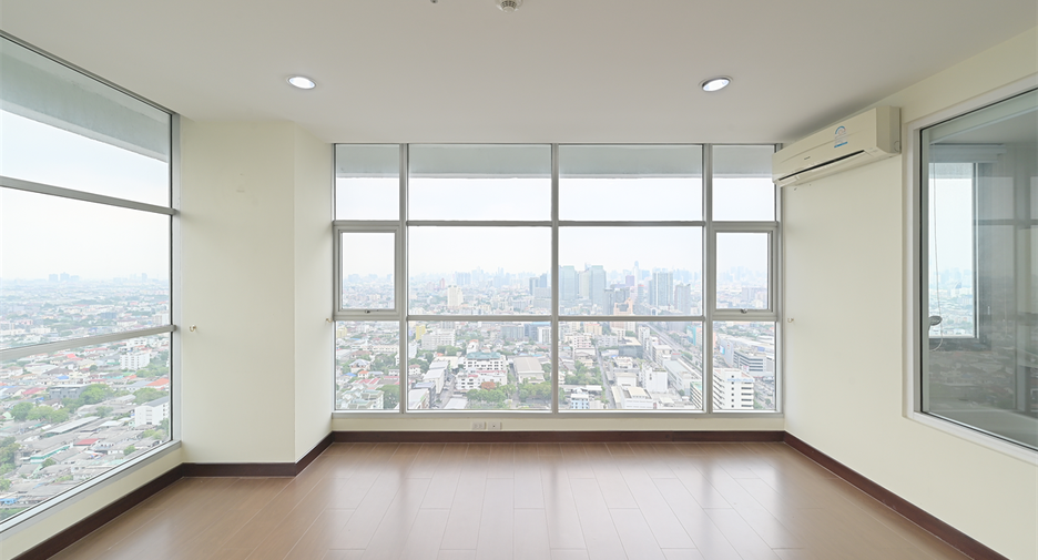 À vendre 2 chambres condo à Chatuchak, Bangkok
