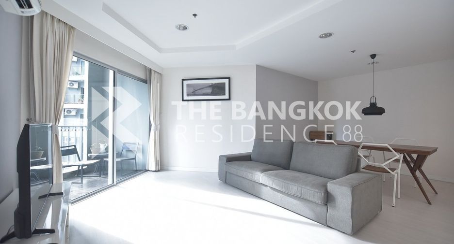 À vendre 2 chambres condo à Huai Khwang, Bangkok