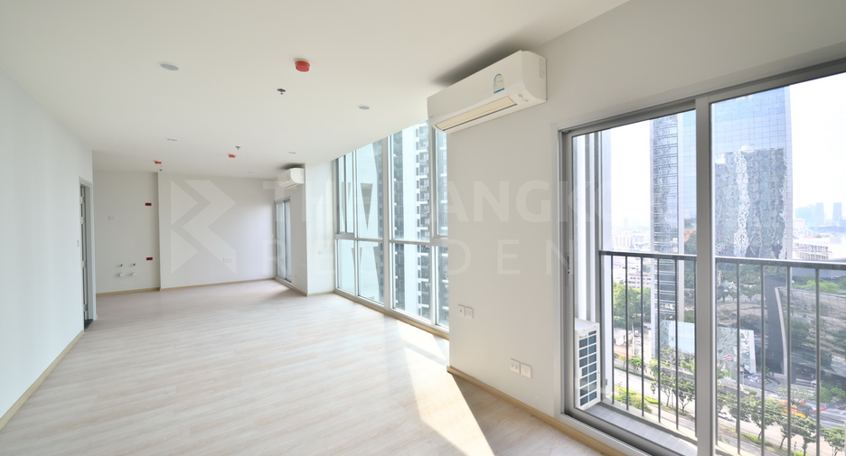 Condo en venta de 2 habitaciones en Huai Khwang, Bangkok
