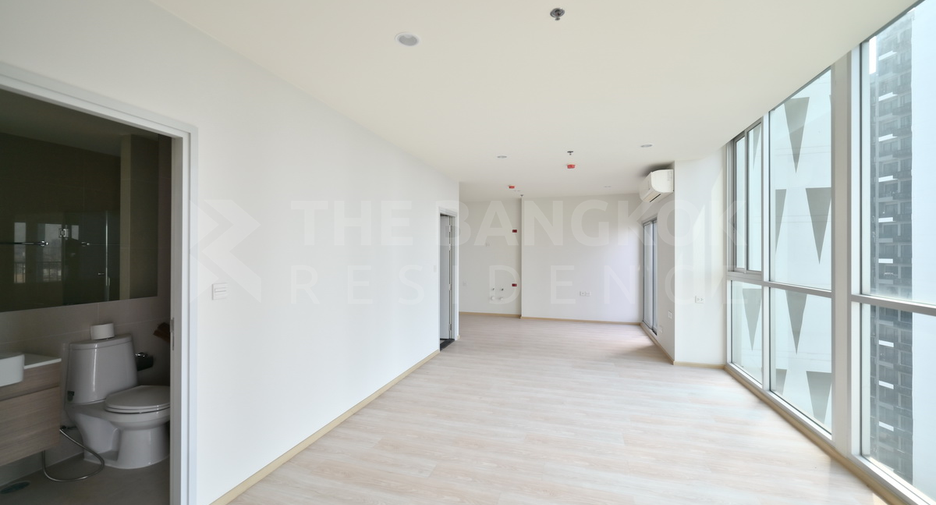Condo en venta de 2 habitaciones en Huai Khwang, Bangkok