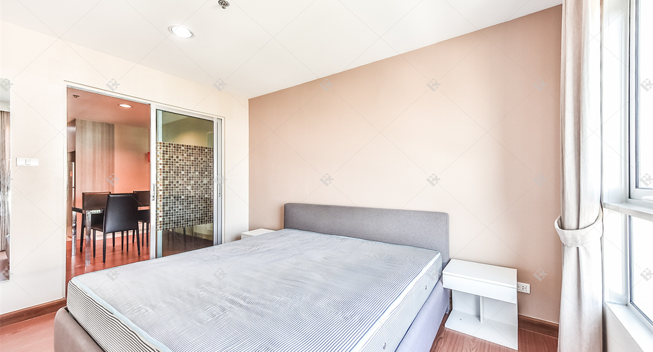 For sale 1 bed condo in Huai Khwang, Bangkok