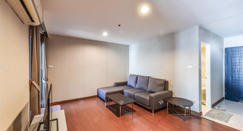 For sale 1 bed condo in Huai Khwang, Bangkok