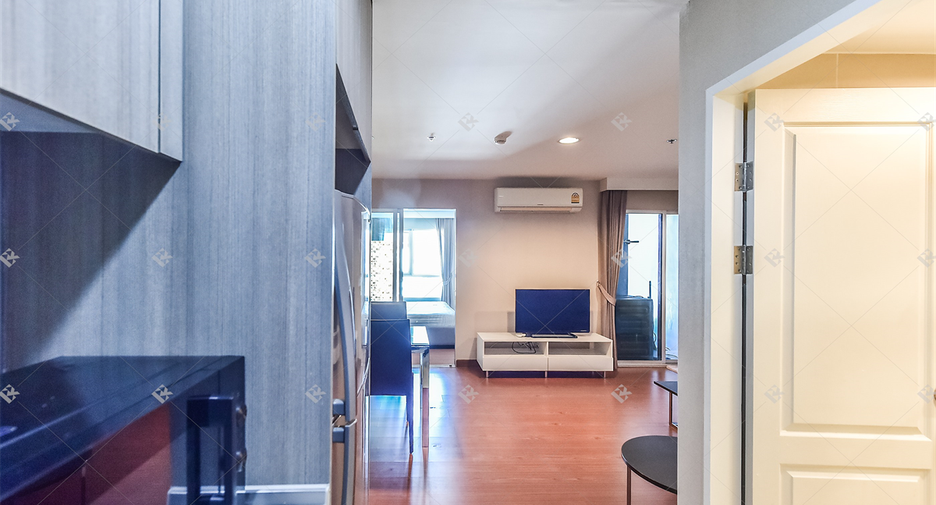 For sale 1 bed condo in Huai Khwang, Bangkok