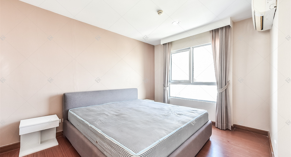 For sale 1 bed condo in Huai Khwang, Bangkok