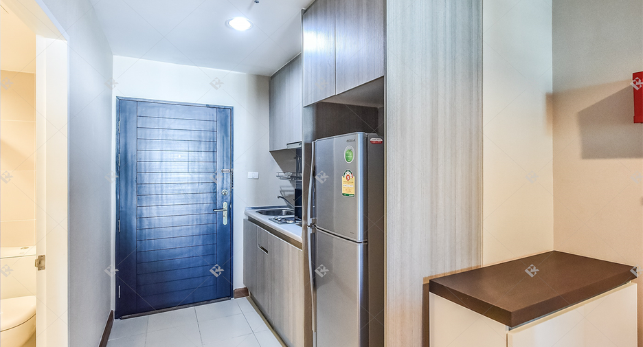 For sale 1 bed condo in Huai Khwang, Bangkok