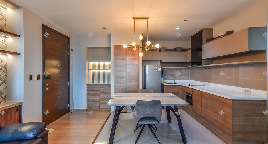 For sale 2 bedrooms condo in Phaya Thai, Bangkok