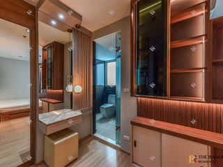 For sale 2 bedrooms condo in Phaya Thai, Bangkok