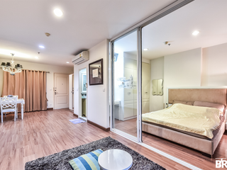 For sale 1 bed condo in Phaya Thai, Bangkok
