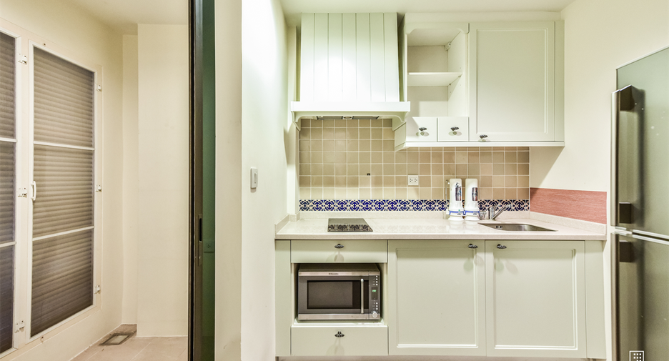 For sale 1 bed condo in Phaya Thai, Bangkok