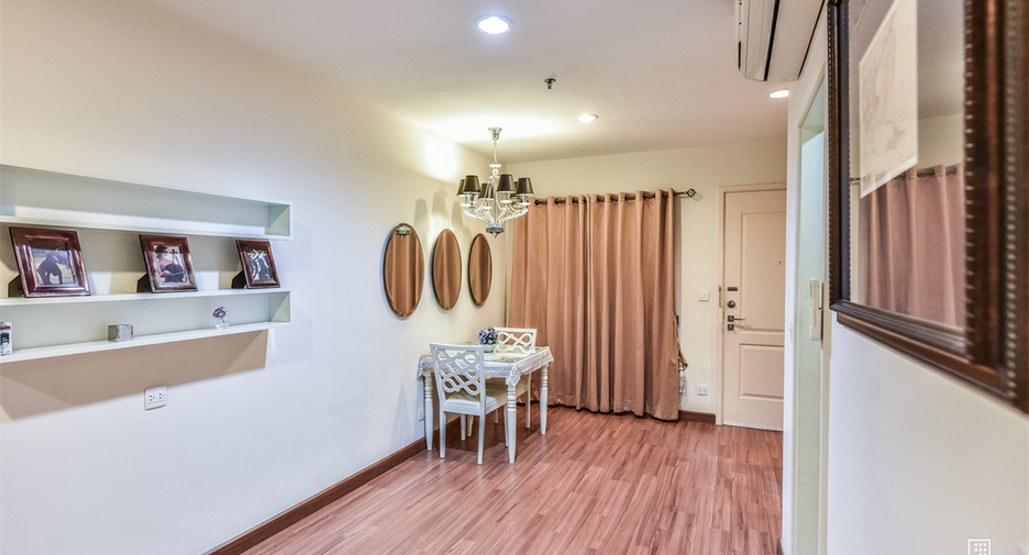 For sale 1 bed condo in Phaya Thai, Bangkok