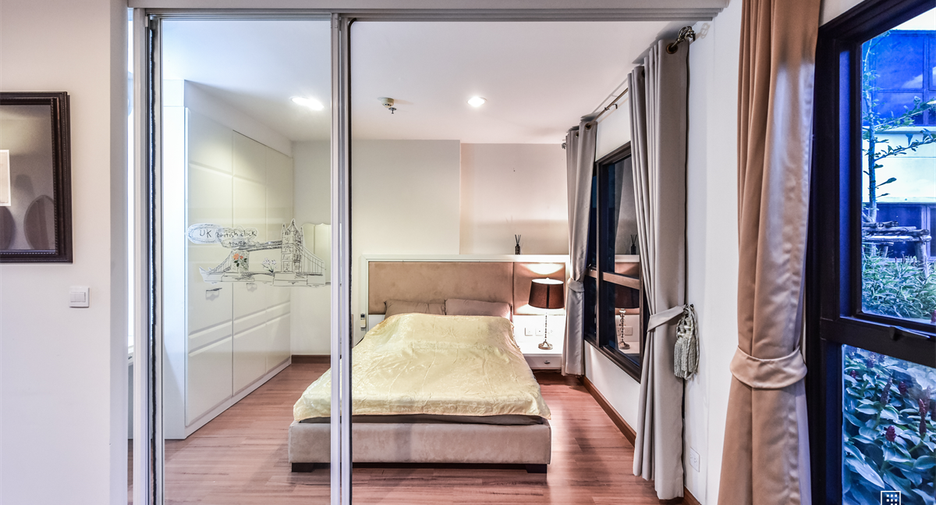For sale 1 bed condo in Phaya Thai, Bangkok