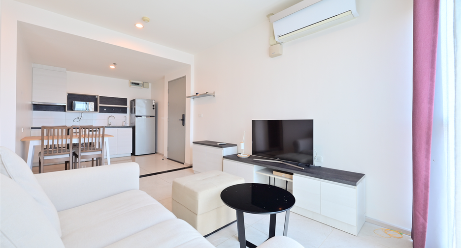 À vendre 2 chambres condo à Huai Khwang, Bangkok