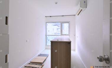 For sale 2 bedrooms condo in Huai Khwang, Bangkok