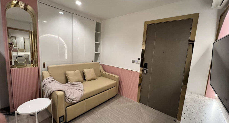 For sale 1 Beds condo in Huai Khwang, Bangkok